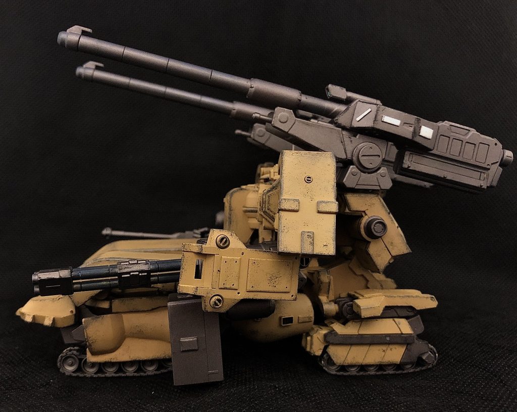 横からキャタピラはロトから持ってきました。