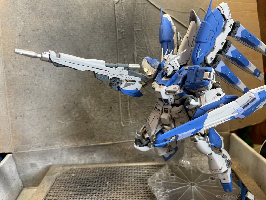 Hi-νガンダム–7枚目/制作者:イッカク