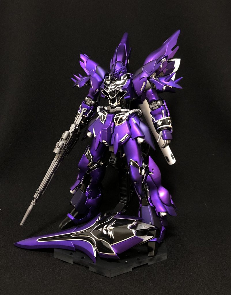 アンジェロが乗ってそうなシナンジュです。