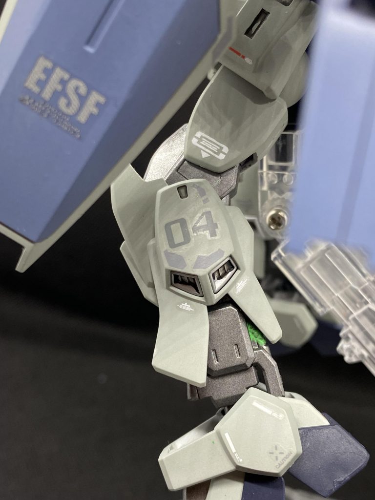 元々構想がありながら、近所のプラモデル屋で謎にいきなりHGUCスーパーガンダムが売ってたのは運命を感じるざるをえませんでしたな。