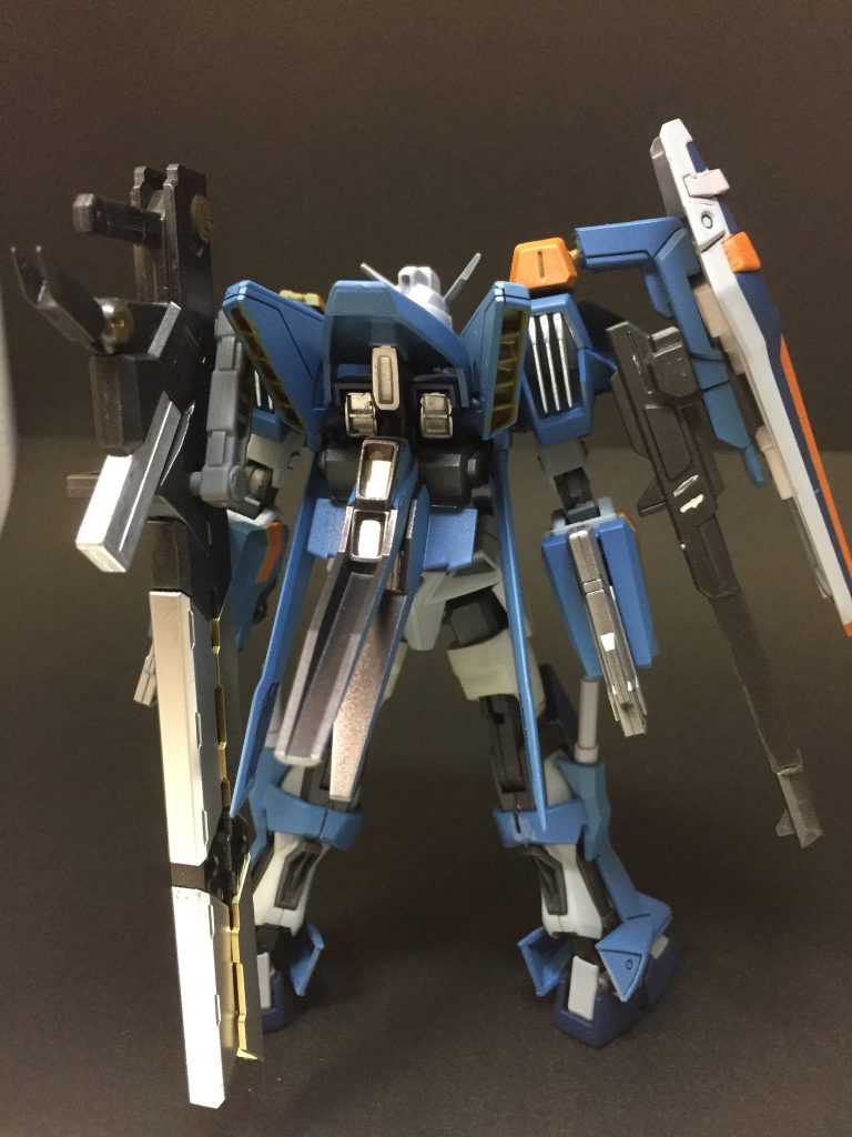 バック武装が貧弱なので、コト◯キヤのレールガンを追加