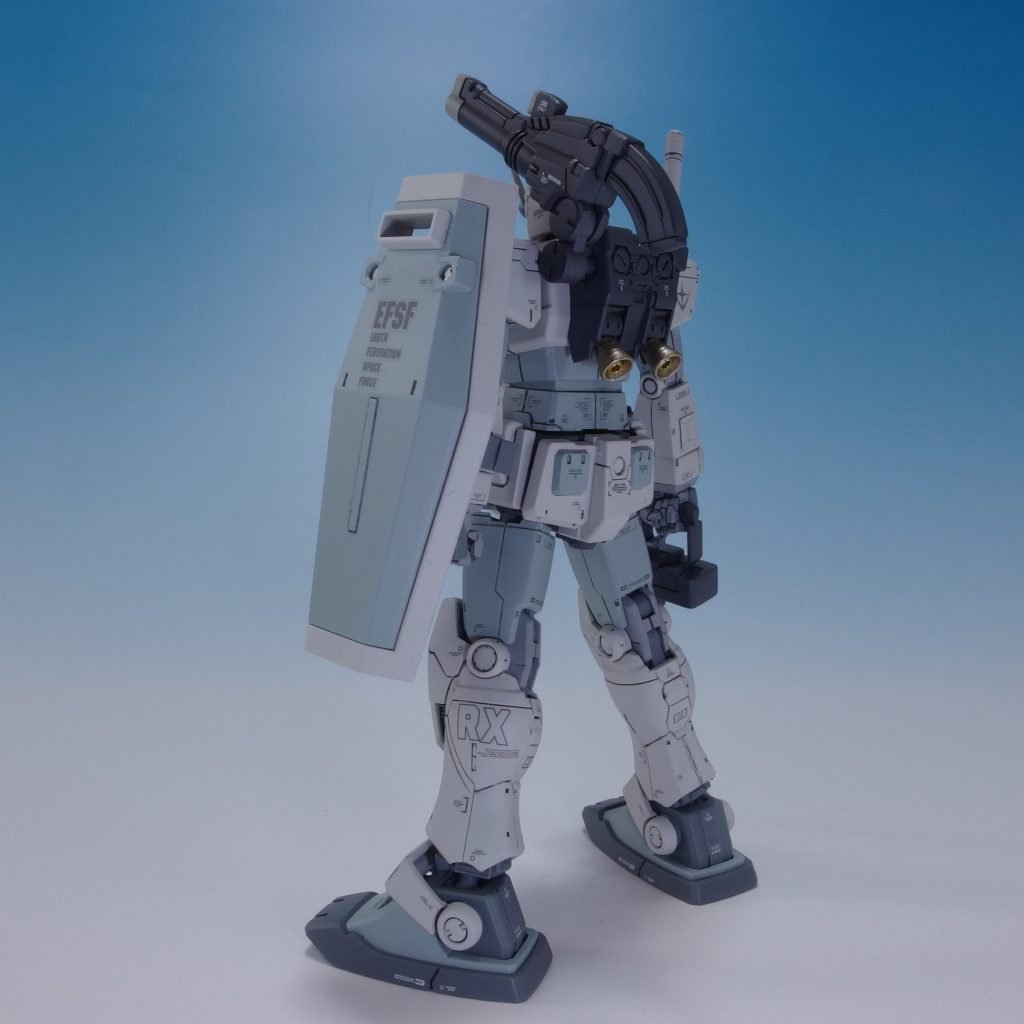 ショルダーキャノン、見慣れるとカッコいいです。