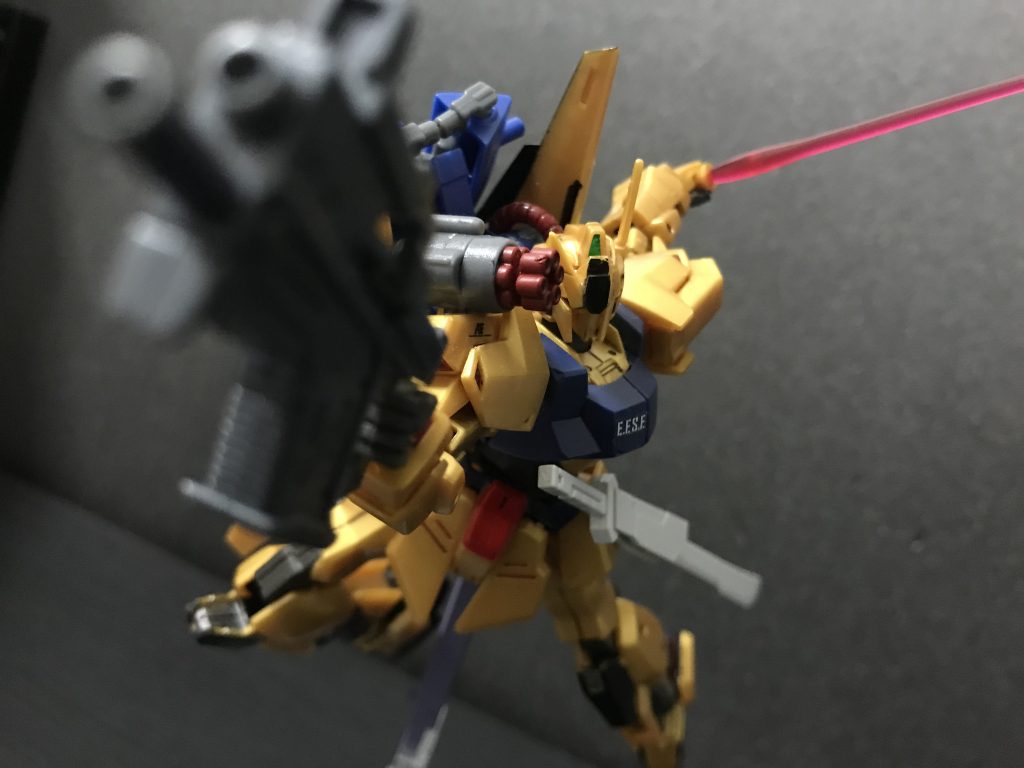 多分サムネで決めポーズ！ご観覧頂きありがとうございました！！あ、あとこの機体パクってもいいですよっていう機体あったら言ってください！パクリます（嘘ですよ）おまけ百式を動画にしましたhttps://twitter.com/piuktryjmmrvhkw/status/1443813410970370048?s=21