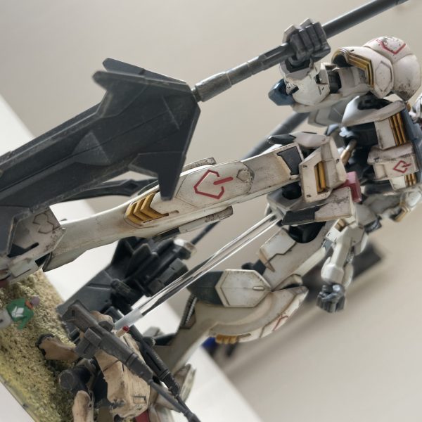 ガンダムバルバトス ランナー塗装、簡単仕上げ