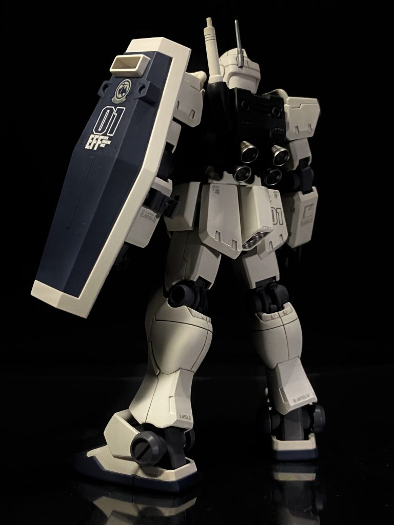 バックショット。腰にバズーカラッチあればバズーカも作ったんですがね。改造してまで作る根性はありませーんw