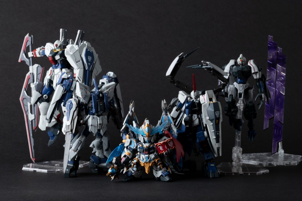 ■project tradimento edgeフォースメンバーとの集合写真。今回、ガンプラだけでなく様々なコンテンツも製作。その全貌は公式ホームページへ！https://project-te.wixsite.com/tradimentoedge