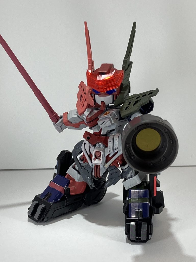 3体をバラして組み合わせてパトレンU号。せっかくなのでパトカイザー要素の武装を用意してみました。