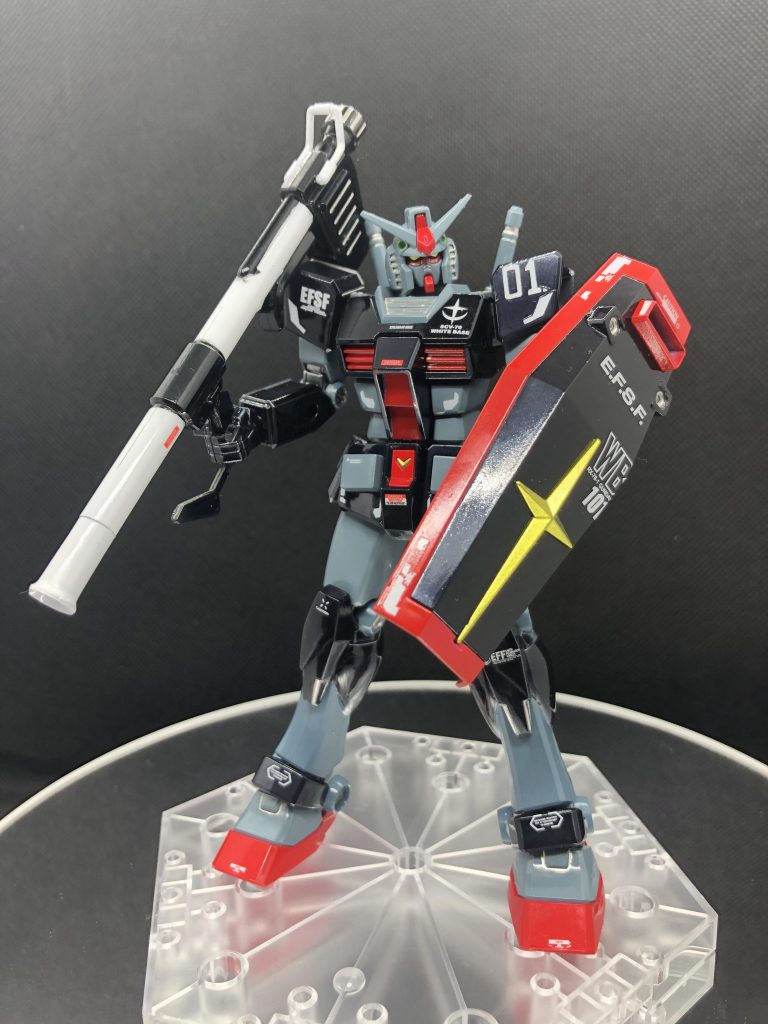 黒部分は、、ツヤあり黒→クレオス ホワイトシルバー→クレオス クリヤーブラック厚塗りで仕上げてます。