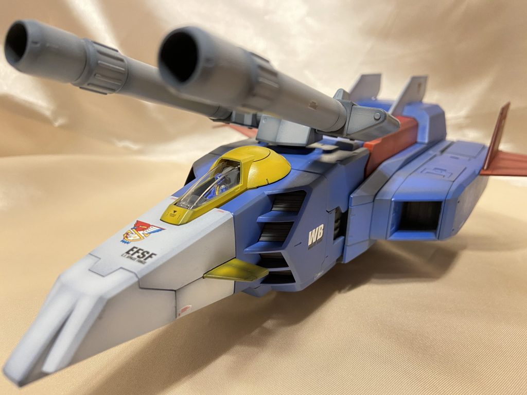 スレッガーさんデカールがあったのでスレッガー機にしました。