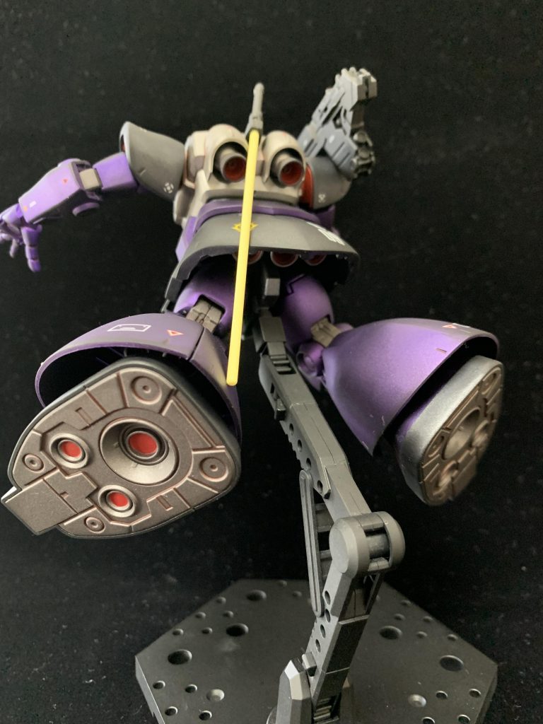 ヒート剣も塗装しようかと思いましたが、成形色が意外と良かったので、軽くペーパーがけをして、トップコートしたのみにしました。