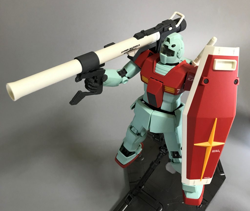 ファーストガンダム劇中には登場せず、ゲーム映像が初だと思いますが、ジムが急に強く見える。