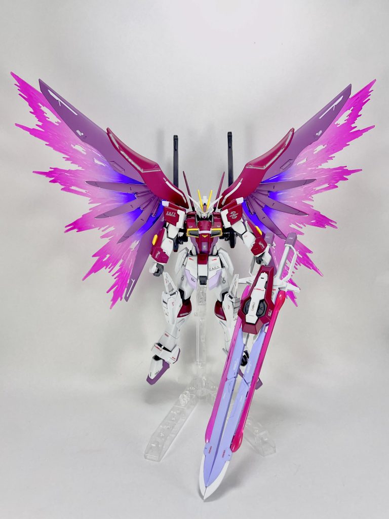 今回の見どころの一つ、アロンダイトの合体形態です。追加パーツを軸にアロンダイトを両側に接続し、破壊力を高めた武装になっています。