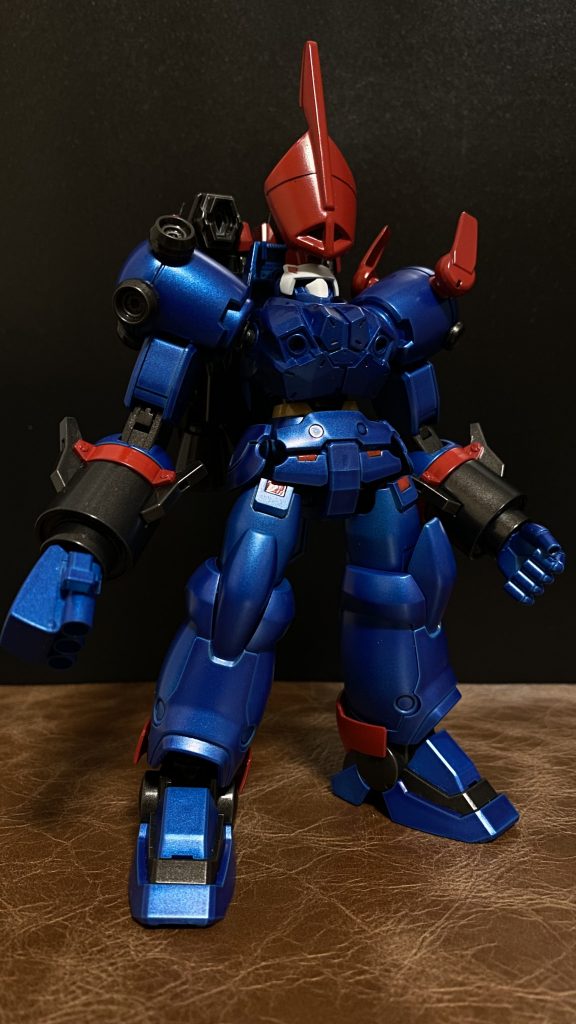 ゼプツェン　フォースメンバーの一人、マリアが駆る大型MS。メンバーほぼ全員が接近戦を好む為、彼女はこの機体を、オリジナルとは違う遠距離での支援、防御、防衛能力に長けた、砲戦機として作製した。25mオーバーの大型MS(設定)である。非常に厚い装甲を持ち、対実弾、対ビーム、それぞれに対し高い防御性能を持つ。ベースとなっているのは、「デスアーミー」と思われる。