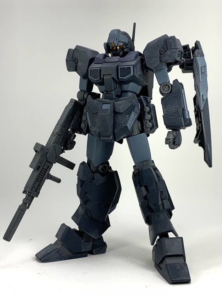 素組みのジェスタ。これはこれでカッコ良い✨