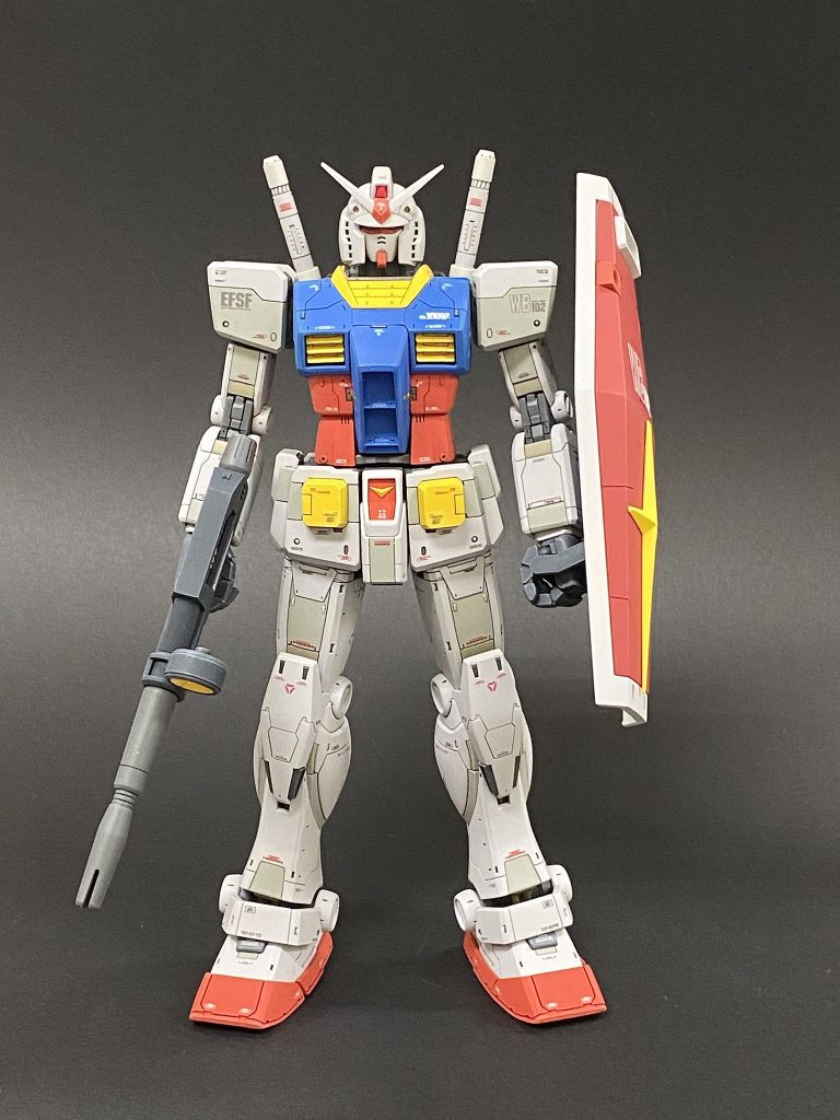 上半身をver.3.0、コクピットブロックと肩アーマーをO.Y.W.から流用し、他はオリジン版を使用して、各所バランス調整して作りました。