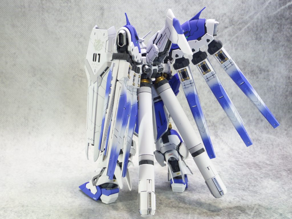 RG Hi-νガンダム–3枚目/制作者：guplafactory