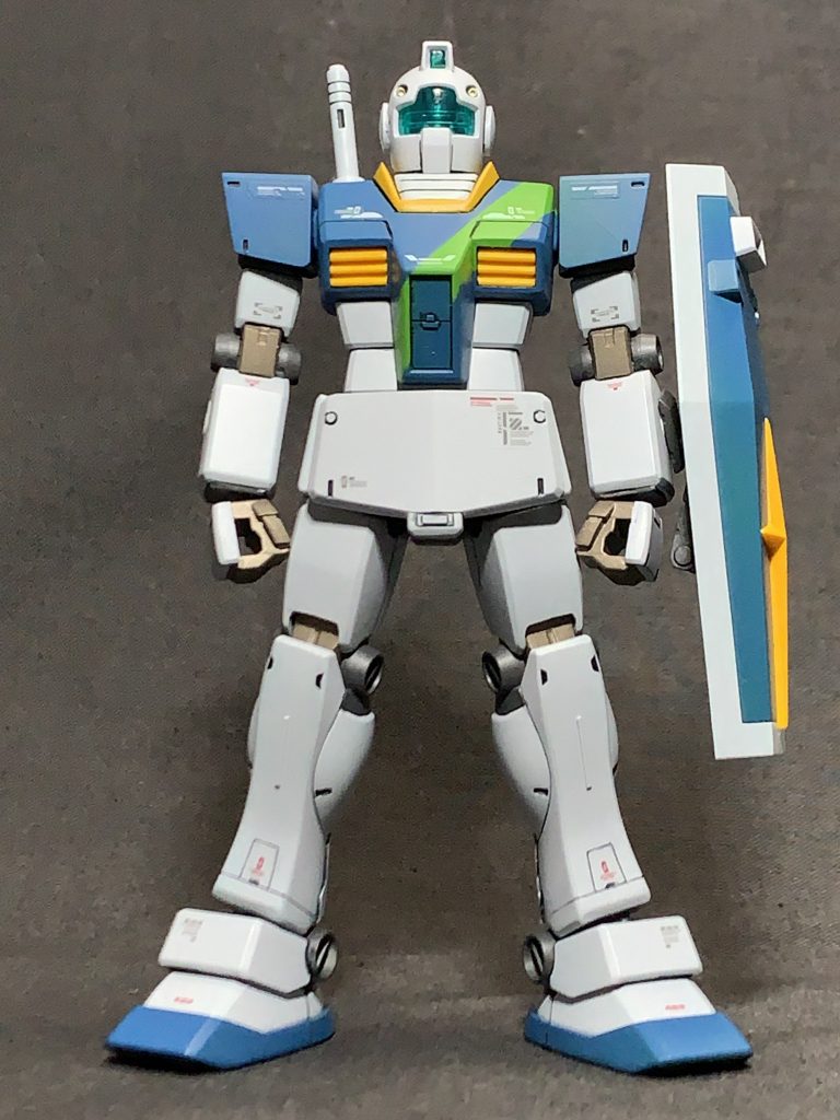 ビームサーベルを右マウントにした以外はスタイル変更はなし