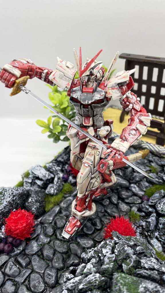 アストレイレッドフレーム「歴戦の侍」–4枚目/制作者：真夏のプラタイム