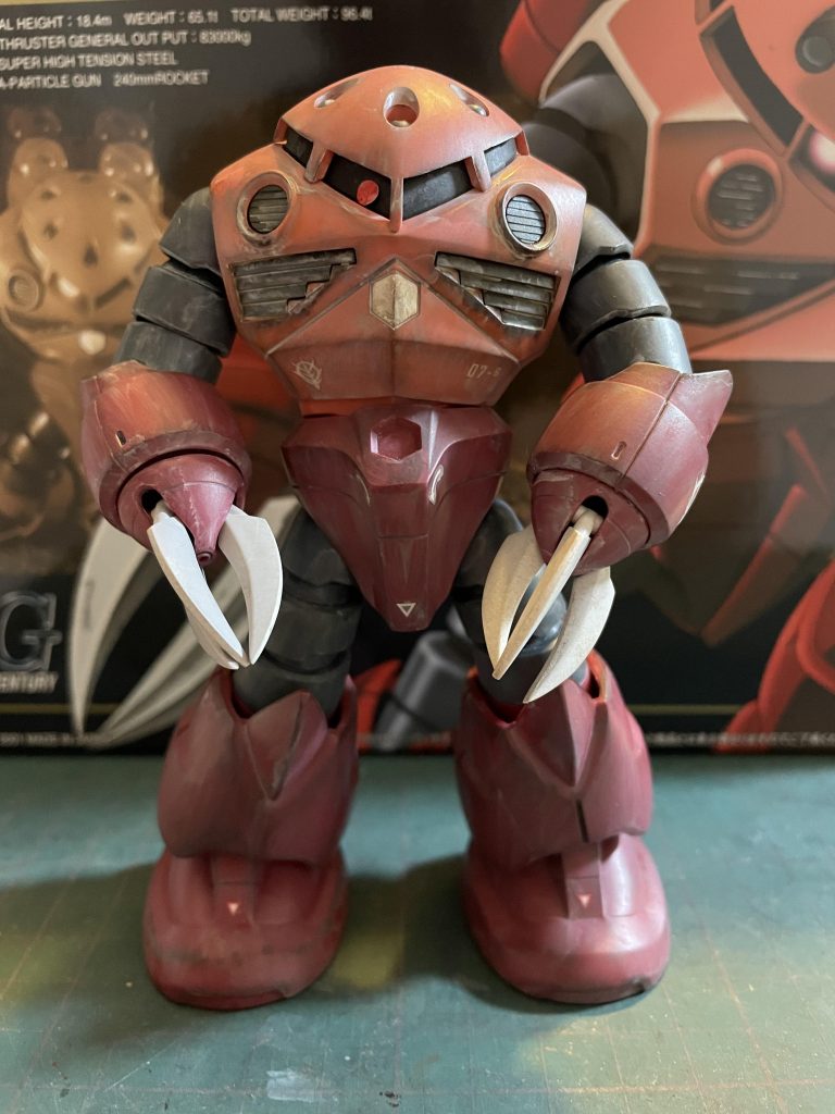 タミヤのX-2『ホワイト』を使ってライターオイルでジャブジャブになるまで希薄し平筆で塗って綿棒で拭き取り水垢を塗装しました。