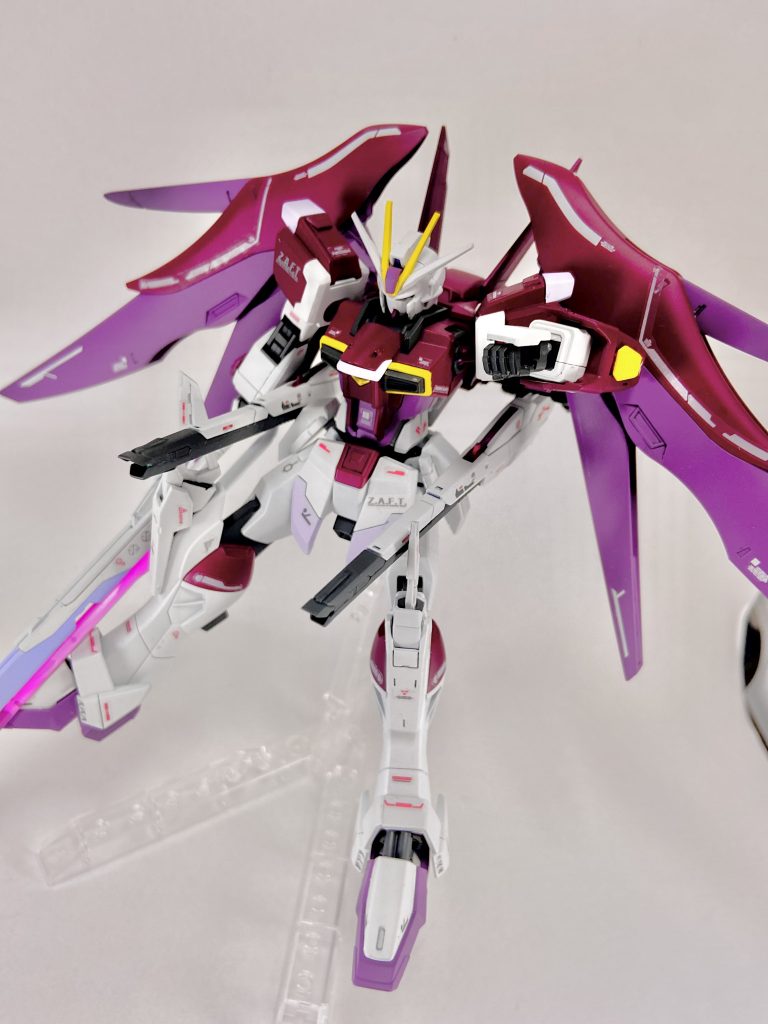 なので脇下からの射撃も可能