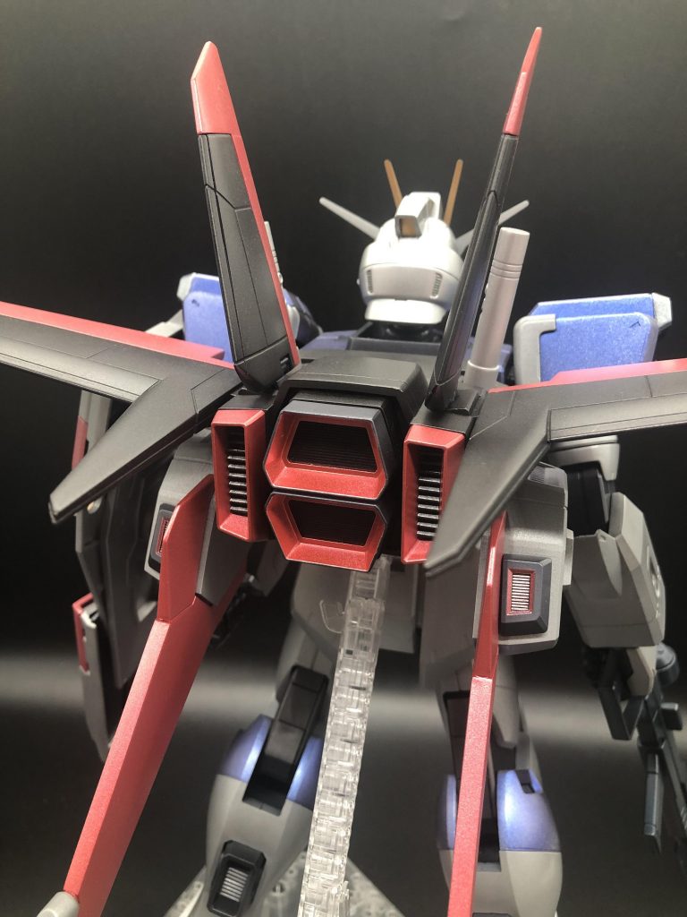 細かい塗り分けは、筆塗です🖌