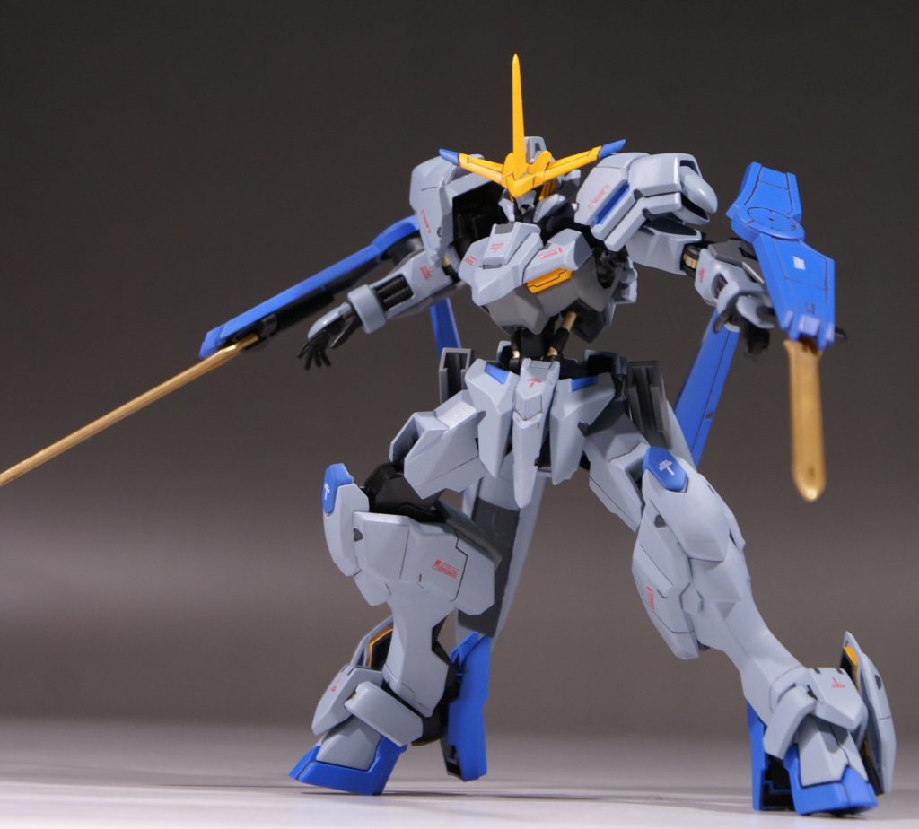 シリンダー部分をゴールドで塗装しているのがお気に入りです。