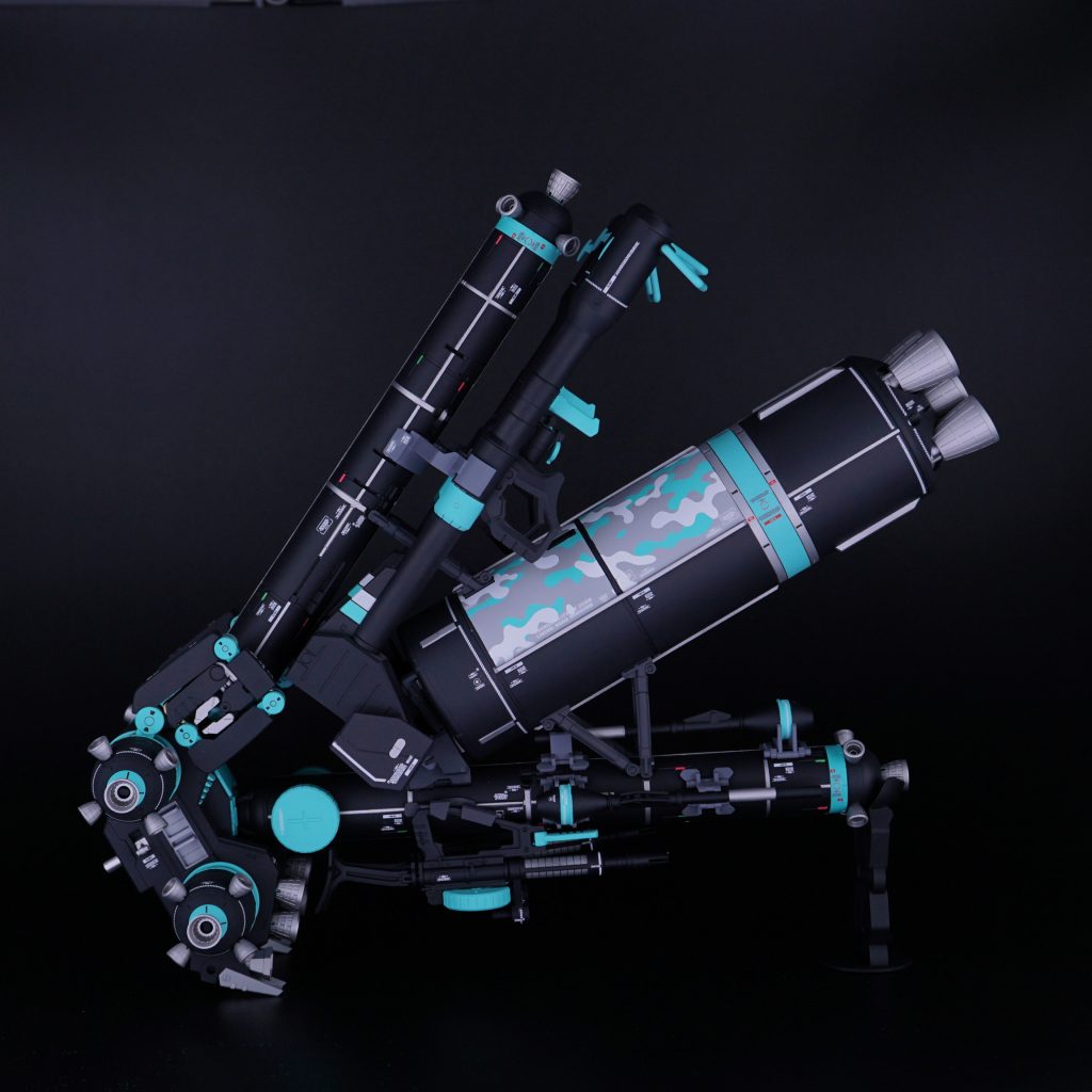 【改造】お気づきかも知れませんが、1番大きなプロペラントタンクをザックリカットし3/4ほど短くしてます。それによりスッキリとしたデザインに仕上げています。