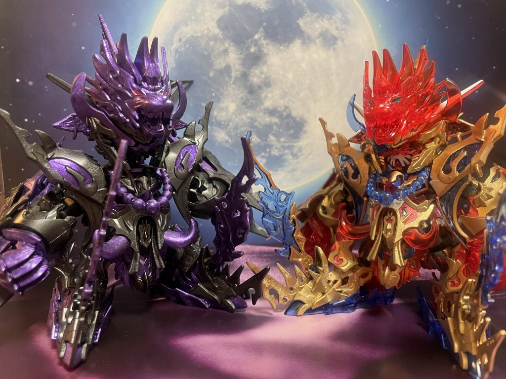 せっかくなので渾然猴王ツーショット。子どもの頃やれなかった大人の力で実現ですね。