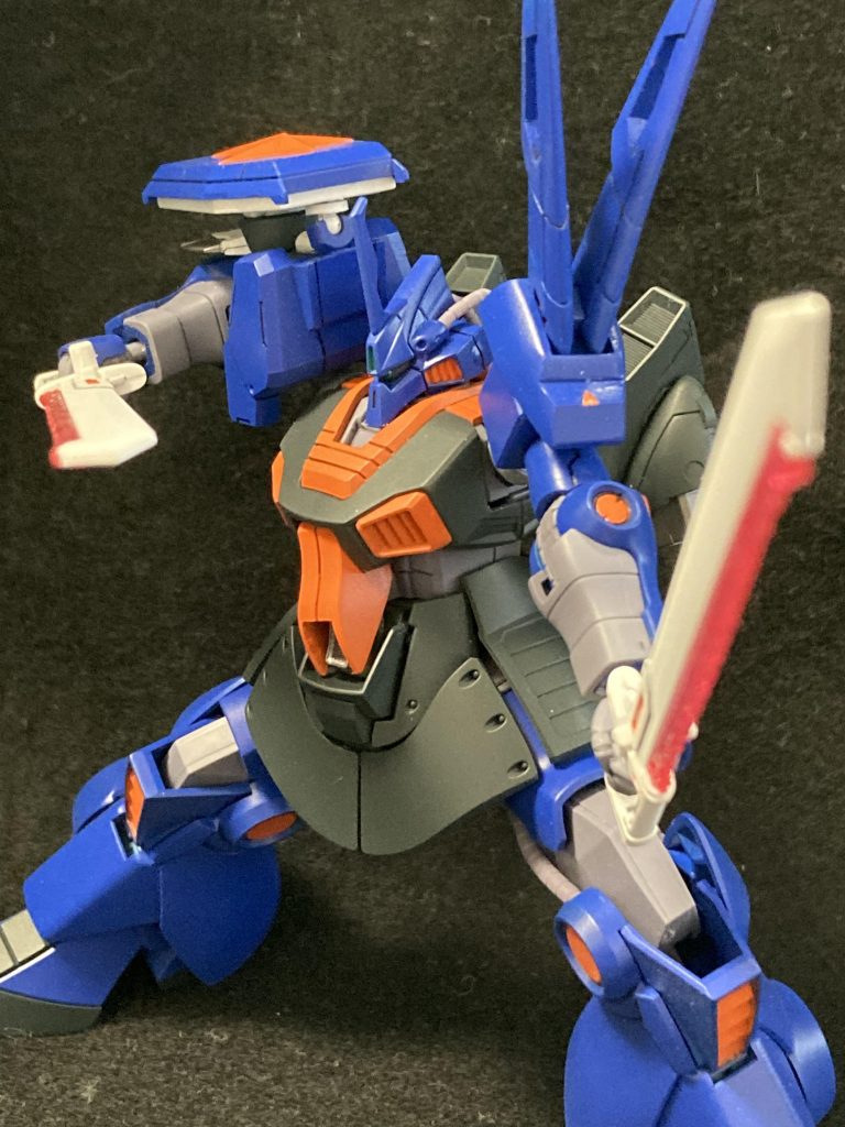 ディジェ・ソードディジェをベースにソードインパルスの機能を付与されたガンプラ。主に武装は格闘戦用の物に変更され、近距離戦を得手とする仕様になっている。操縦者は 反ELダイバー思想の持ち主であり、ELダイバーを排斥する活動を行っていた人物。第二次有志連合戦の最終決戦以降も反ELダイバー思想を持ち続けている。(現在はELダイバーが保護されている為目立った活動は行わず、アカウントを変えて活動中。)人類の自由の為に戦ったカラバの機体がコーディネイター排除を掲げた大西洋連合と似たような思想のパイロットによりザフトの武装を携えて駆る。皮肉がたっぷり込められた機体である。という設定をもとに作った機体ですが実はこれよりも前に同じネタで作ってた機体があります…それも今後投稿する予定なので！宜しくお願いします(:3_ヽ)_たたかえ…たたかえ…