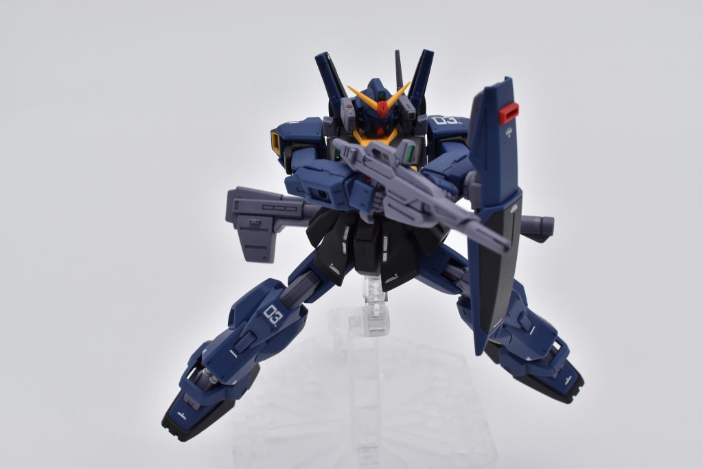 Mk-Ⅱがビームライフルを両手で持つシーンが新鮮でニヤニヤしてました。