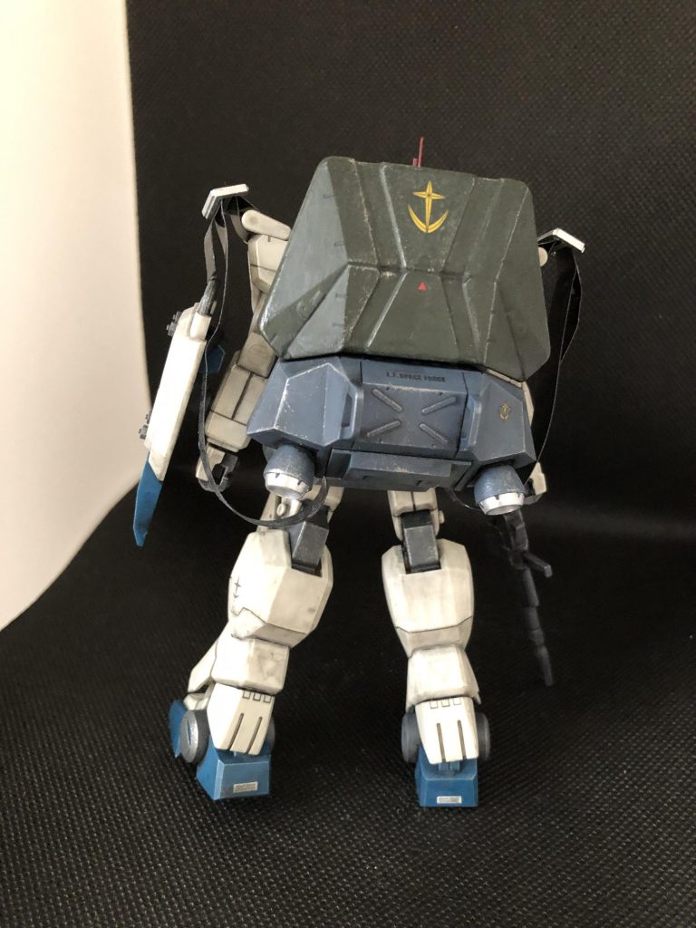 パラシュートバックのみ、筆塗りで塗装してます。