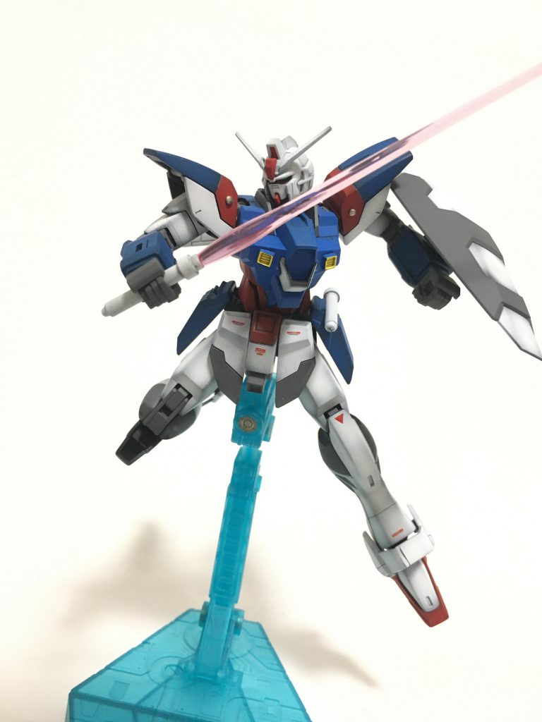 ビームサーベル装備。