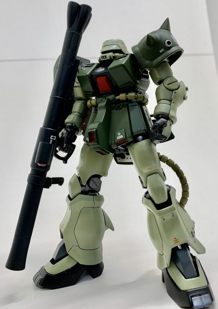 【全身】個人的にはFZの形状が納得できず、デザインに共通点の多いF2を改修してFZに見立てています。