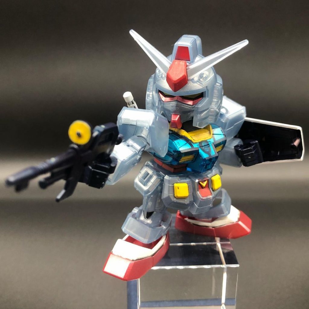 塗り分けが多くて意外と大変やった😂色分けのほとんとが基本シールなので、部分塗装の練習用に良いと思います👍安いしね😊