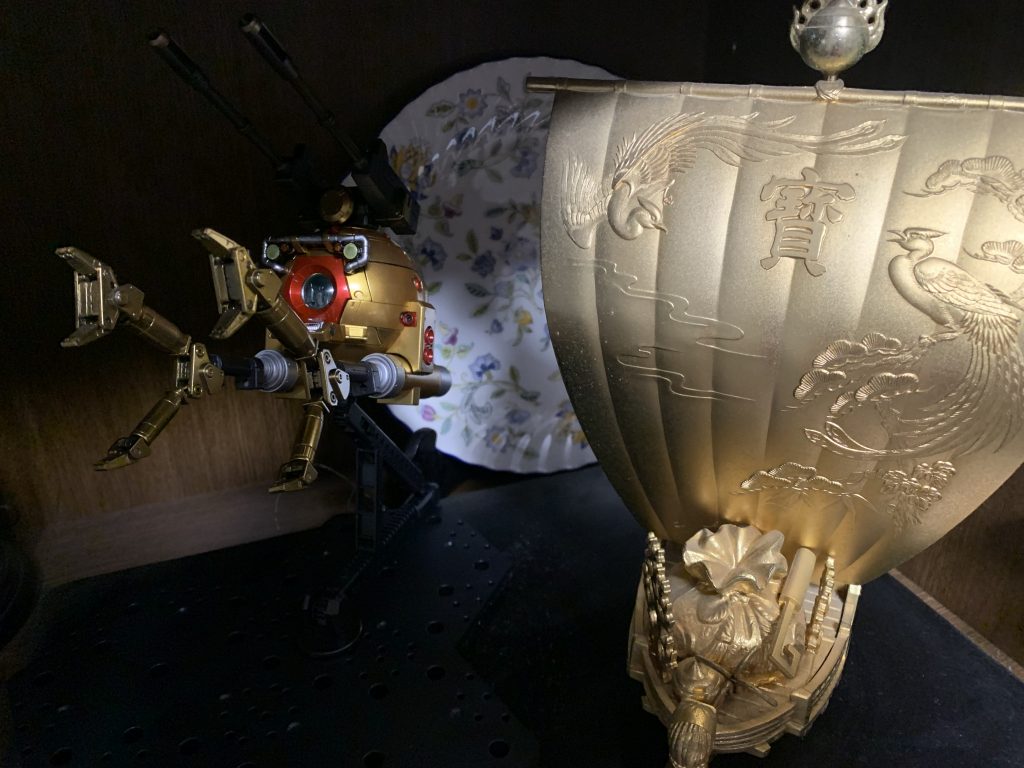 祖父の部屋にあった置物と一緒にw