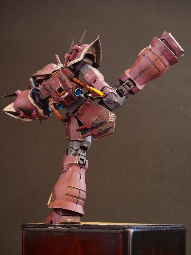 「躍動感」を意識して作成。勢いよく蹴りを繰り出している姿を自分なりに表現できたと満足しています＾＾