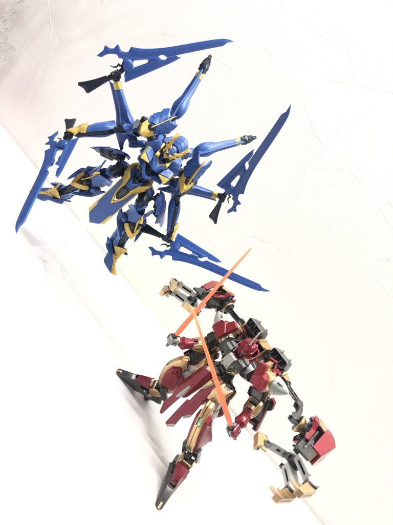 ナイツ&マジックを視聴しながら製作していたので、モビルスーツというよりシルエットナイトっぽい機体になってしまいました。斑鳩と並べても馴染みます(笑)