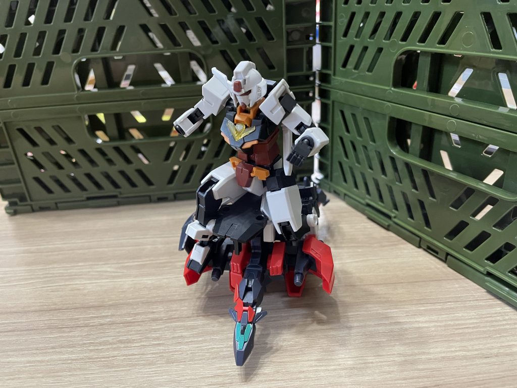 このガンプラ息子にあげてからずっと大事にしててそれでも幼い子どもが遊んでいるから少しづつパーツがなくなったり折れたりするけどずっと大事にしていてそんな姿を見ていると自分も刺激される。まさにビルダーとして一番身近にいるライバルです。