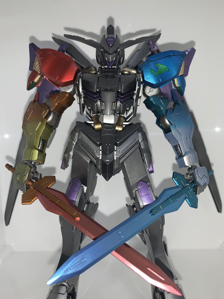 ガンダムフレーム ガイアノーツ シルバーサフとEXゴールド本体 ガイアノーツ 黒サフ→クレオスメッキシルバーnext→ガイアノーツ クリアー調色肩 ガイアノーツ パールウルトラマリンブルーブリリアントとパールプレミアムレッドブリリアントこれで調子に乗り次回作(バルバトス)での色合いに大失敗しお蔵入りに⤵︎