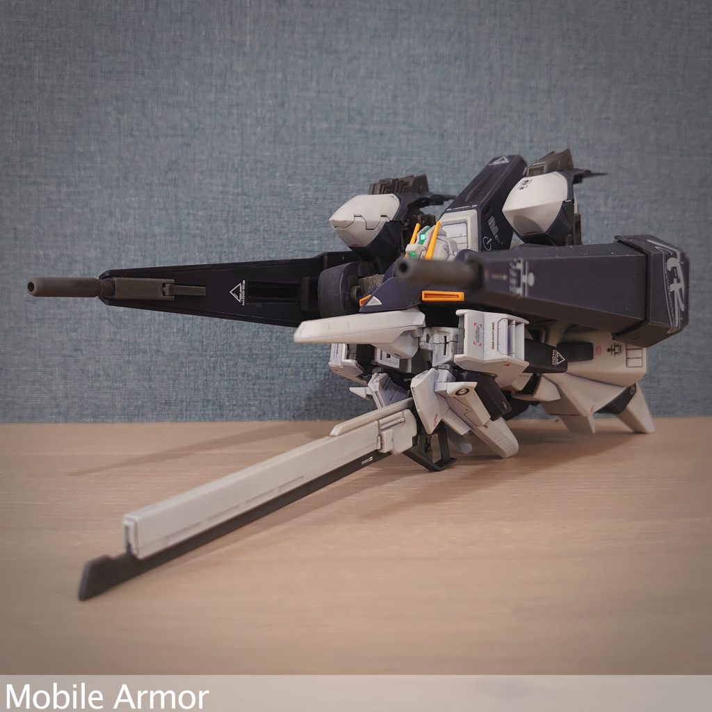 一応変形させることはできますが、なかなか安定しません…