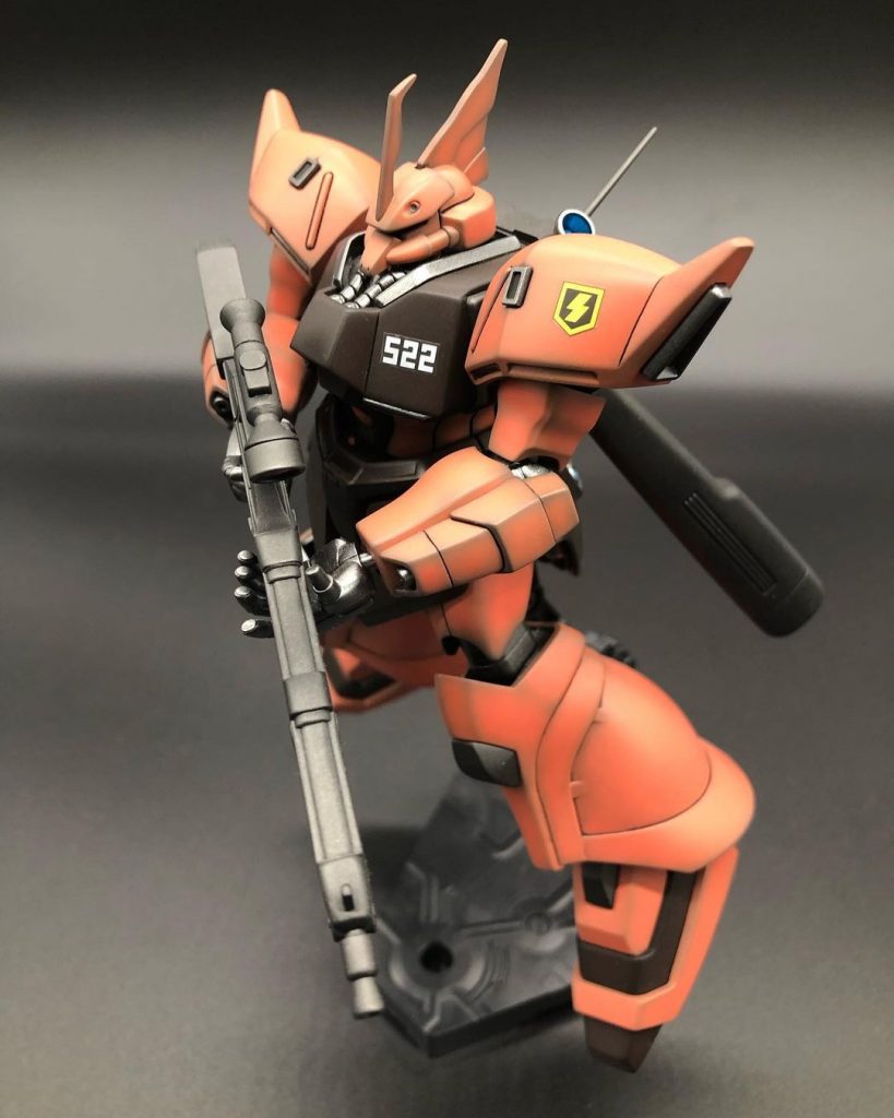 黒立ち上げからのサーモンピンクは、発色させるまで苦労しました🤣