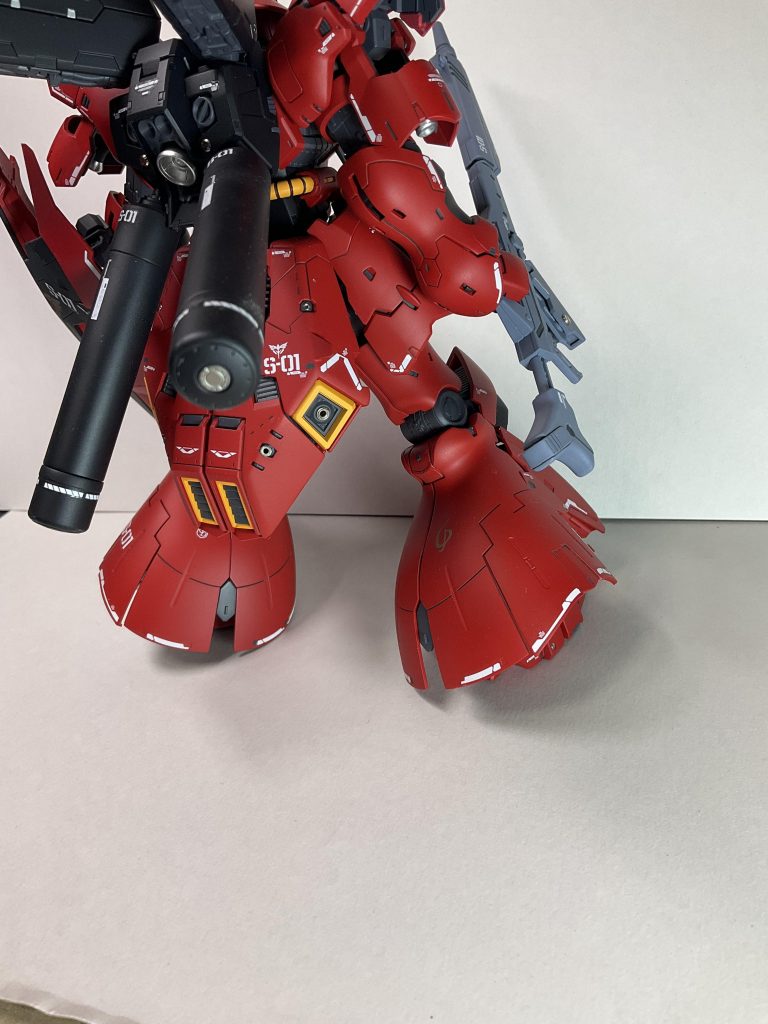 バック2メタルパーツをふんだんに使用してます