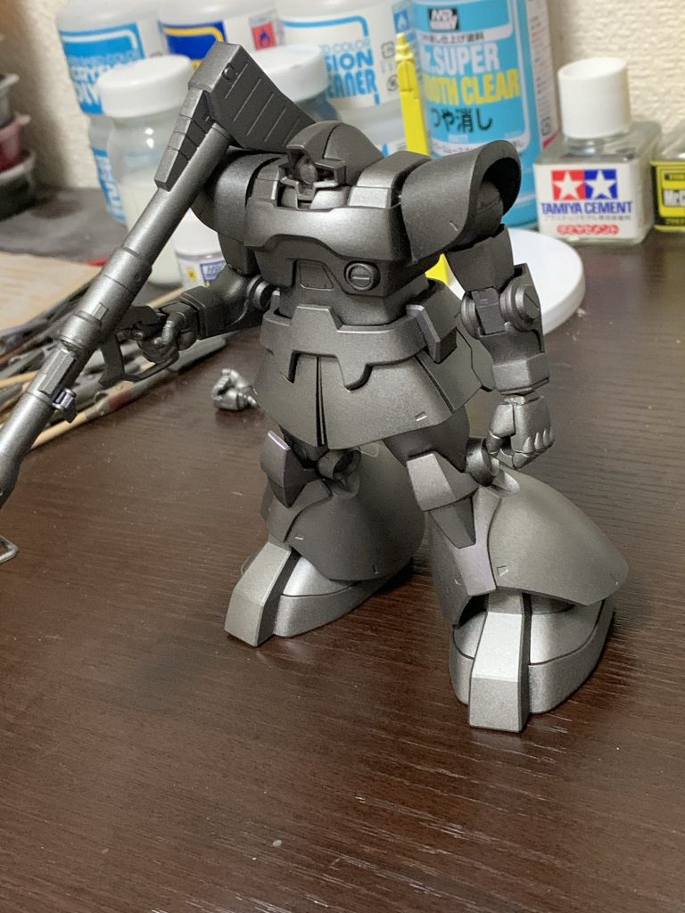 サフをガイアのガンメタで塗装しました。