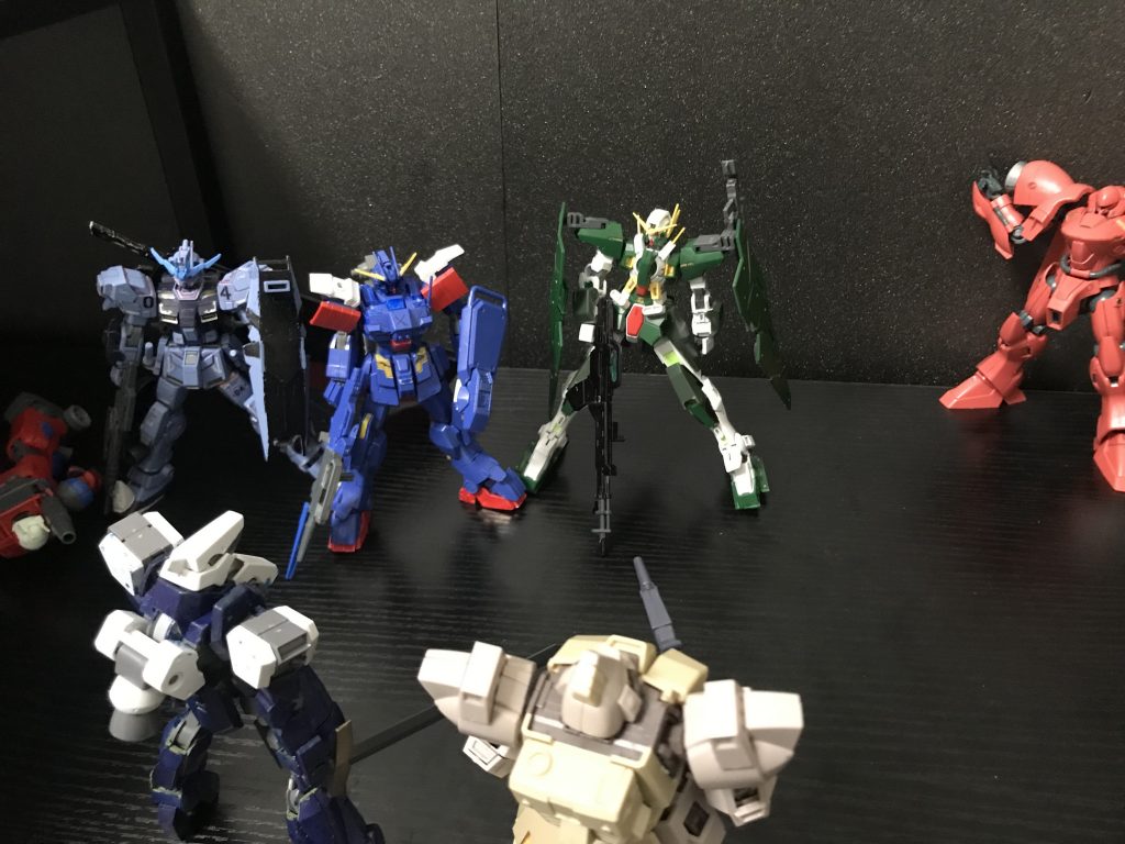 ステス「!」ガーベラ「スキあり!」