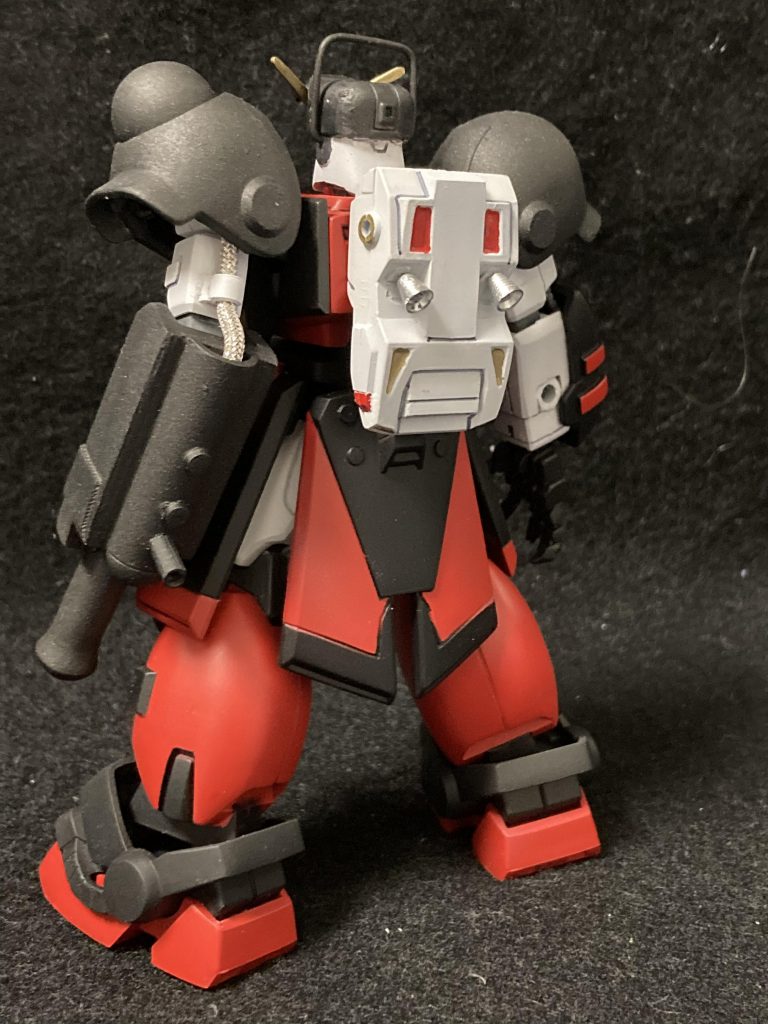 各部駆動機関には雨ニモマケズエンジンを搭載し、通常のモビルファイターに比べて質素ながら根性のある馬力を誇る。武装にはアーマードバスターSL、ミチノクハンマーとロックハンドクラッシャーを採用。