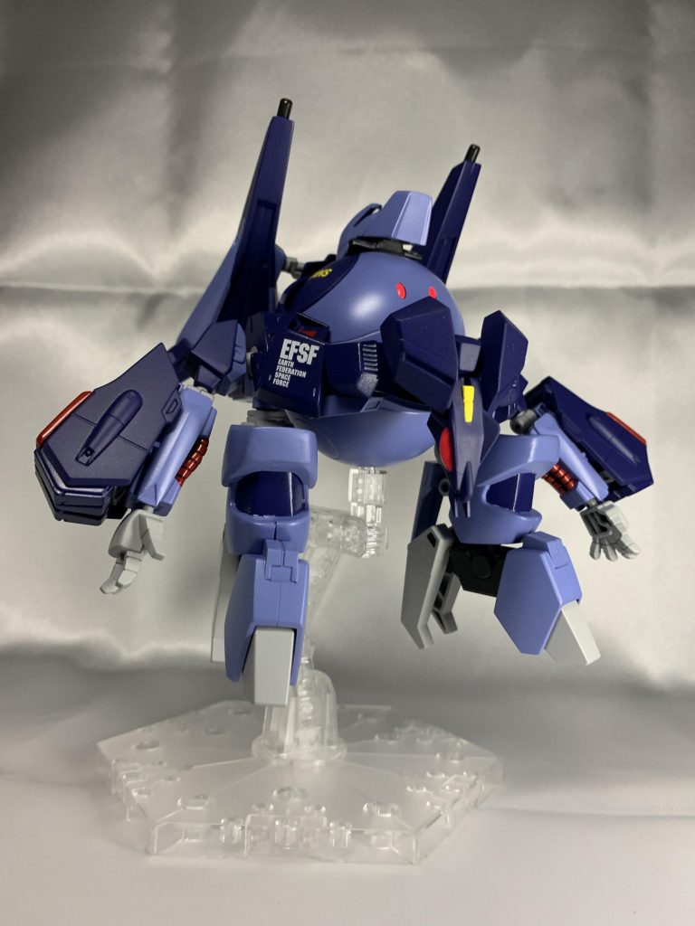 ....と思いきやMSに変形だぁー‼️