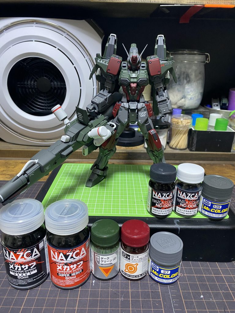 塗料です。フレーム1･･･メカサフヘビィ1:1スーパーヘビィ(G)フレーム2･･･シナイグレー1(M)グリーン･･･ダークグリーン(2)(G)レッド･･･ローズディープレッド(G)本体グレー･･･グレーバイオレット C-37(C)ブラック･･･フロストマットブラック(G)ホワイト･･･ニュートラルホワイト(G)武器グレー･･･エンジングレー C-339(C)※クレオス(C)、ガイア(G)、モデルカステン(M)ご覧頂きありがとうございました( •̀ᴗ•́ )