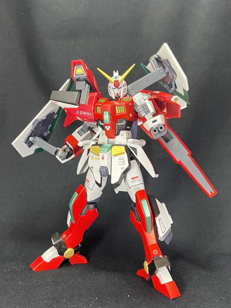 武装60mm頭部バルカン砲×2ビームサーベル×2腕部ビーム砲×2ビームサーベルラック(腕部、脚部それぞれ×2)ビームシールド搭載大型ブレードトンファー×2前回の武装を踏襲しつつ、ランペイジファングは射撃武器が頭部バルカンのみだったので、腕部にビーム砲を追加しました。