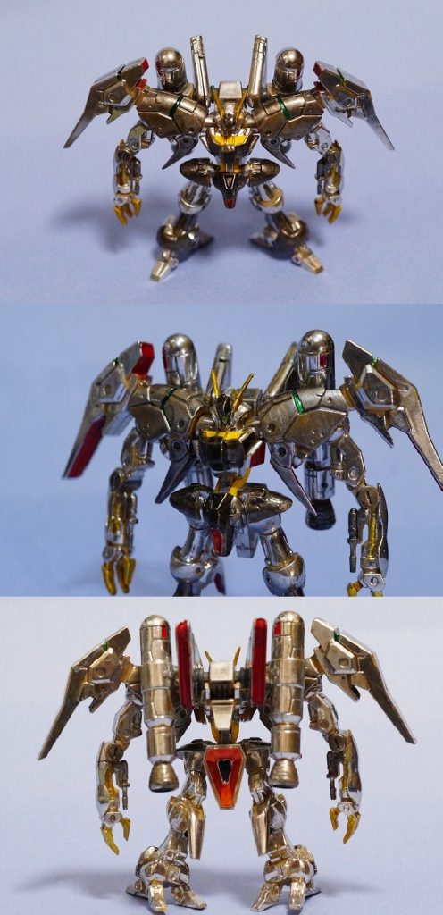 全体をメッキシルバーで塗って「オエーイ、チタニウムフィニッシュだー!」と喜ぶのもつかの間、アンテナや各所パーツがパキパキ、ポロポロと割れて落ちてくるではありませんか!慌ててゼリー状瞬間強力接着剤で取り繕う始末。 故に「フルメタル・パニック」(某アニメとはなんの関係もゴザイマセぬ)。マーカーの注意書きをよく見ると、「ABS樹脂に浸透すると割れることがあります」そしてアーティファクトの箱書きを読むと「材質」;ABS」と、「まんまぢゃないかー!!!!」そしてマーカーの注意書きには更に 「重ね塗りするな」「塗ったところを手でさわるな」と。ありゃま、シリンダーとかのメカギミック部分塗装用だったんですかねえ。ならばペン先細いのにすればいいのに。