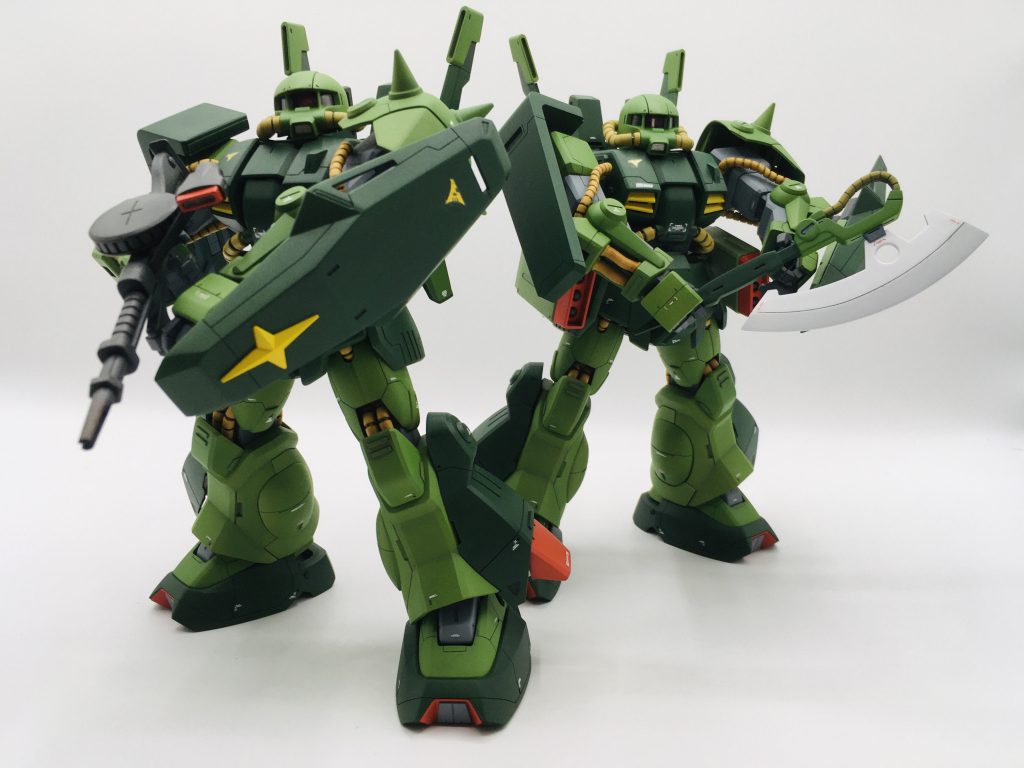 ヒートホークはセラミックのイメージでホワイトにしてみました（バックが白でわかりにくくてスミマセン）